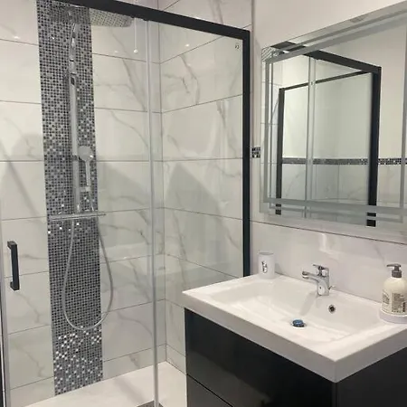 Le 202 De La Gare: Neuf Et Climatise * Châlons-en-Champagne