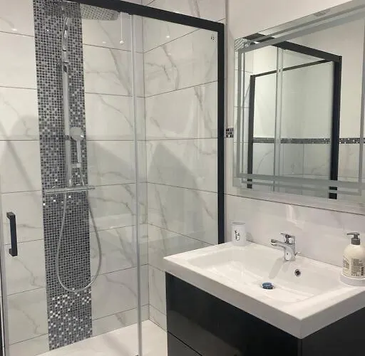 Le 202 De La Gare: Neuf Et Climatise * Châlons-en-Champagne